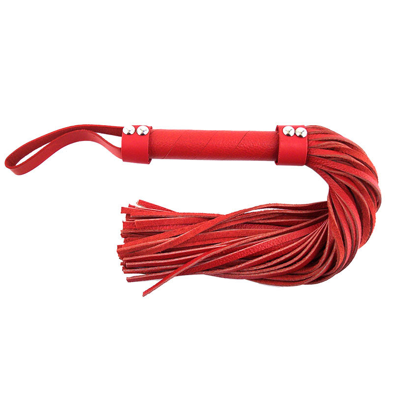 Flogger de cuero rojo de Rouge Garments